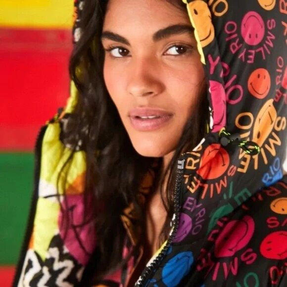 NWT Farm Rio Smiley World Toucans Reversible Puffy Jacket $350 MSRP - Picture 3 of 5